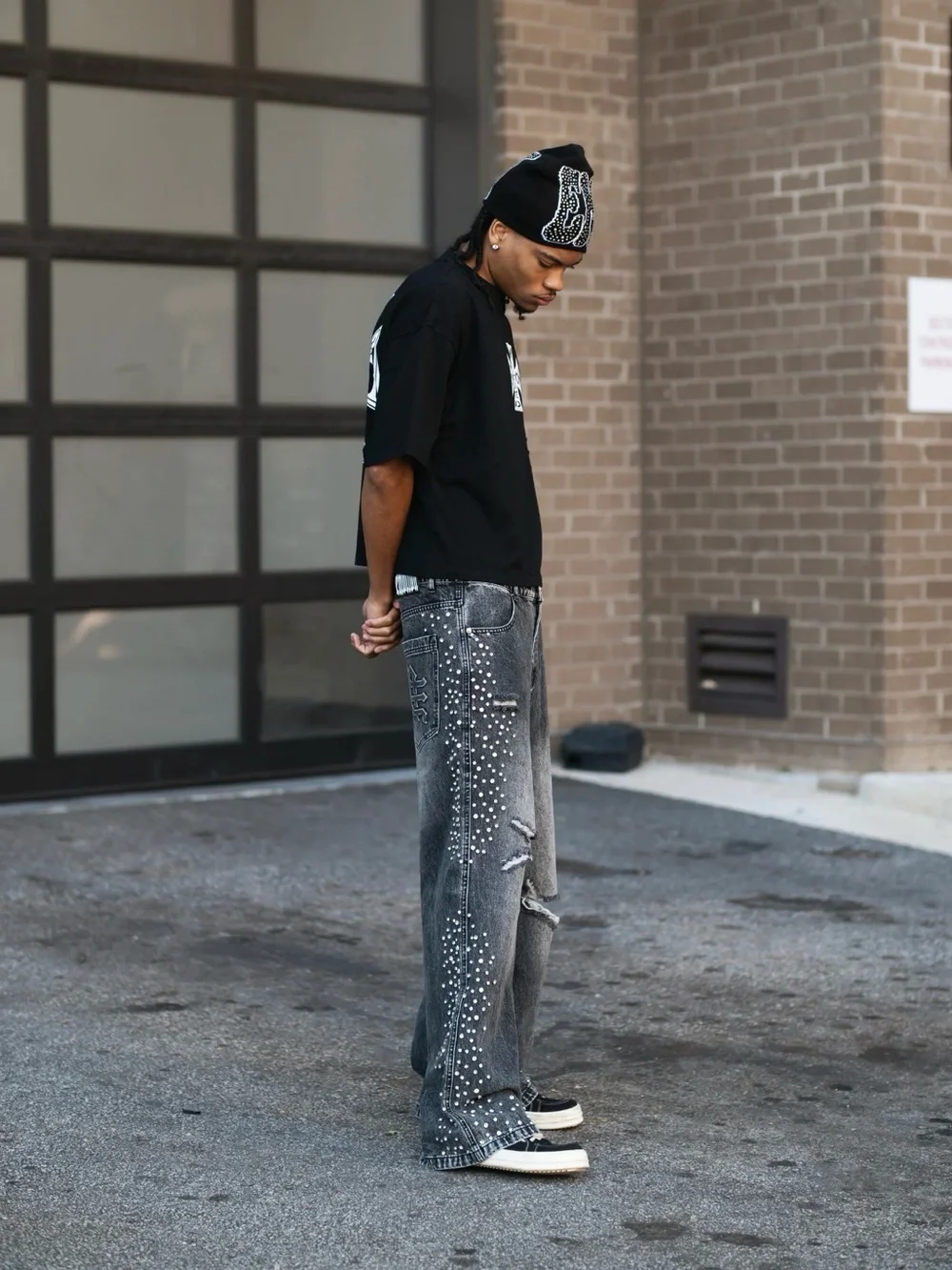 N/A men black